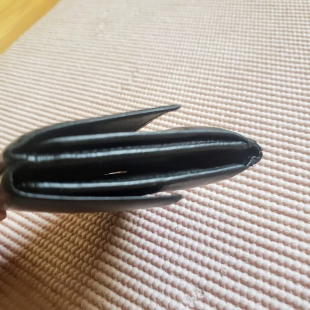 Louis Vuitton Epi Elise Wallet - Black
